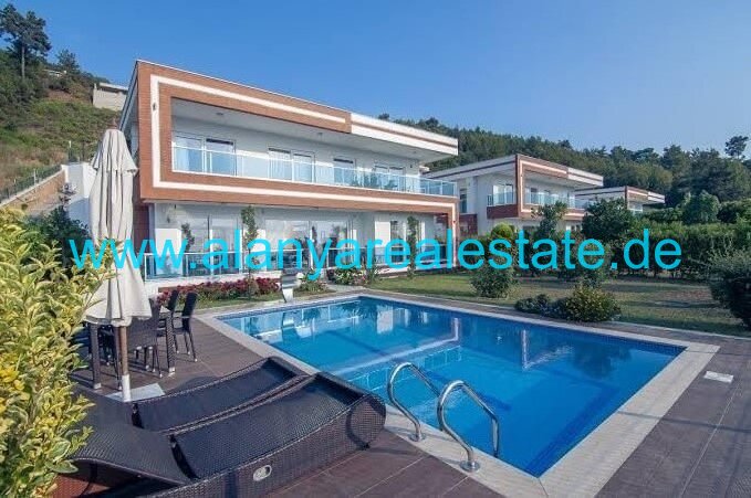 Traumhafte moderne Luxus Villa mit privat Pool und fantastischem Meerblick ()